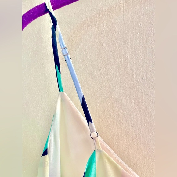 *Clearance* Maxi Dress w/ adjustable spaghetti straps. SIZE SMALL - Picture 7 of 16